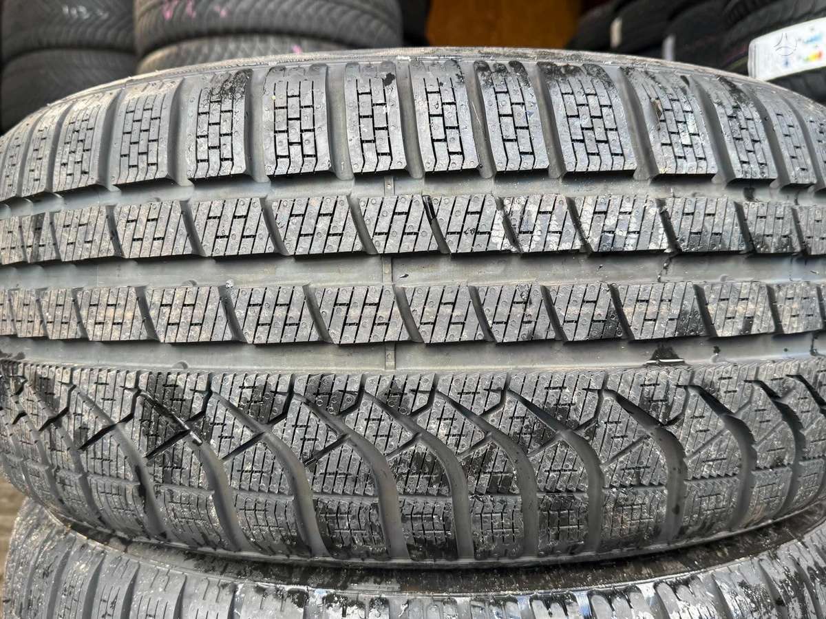 Pirelli P ZERO WINTER NFO ELECT 2024, winter 245/45 R20