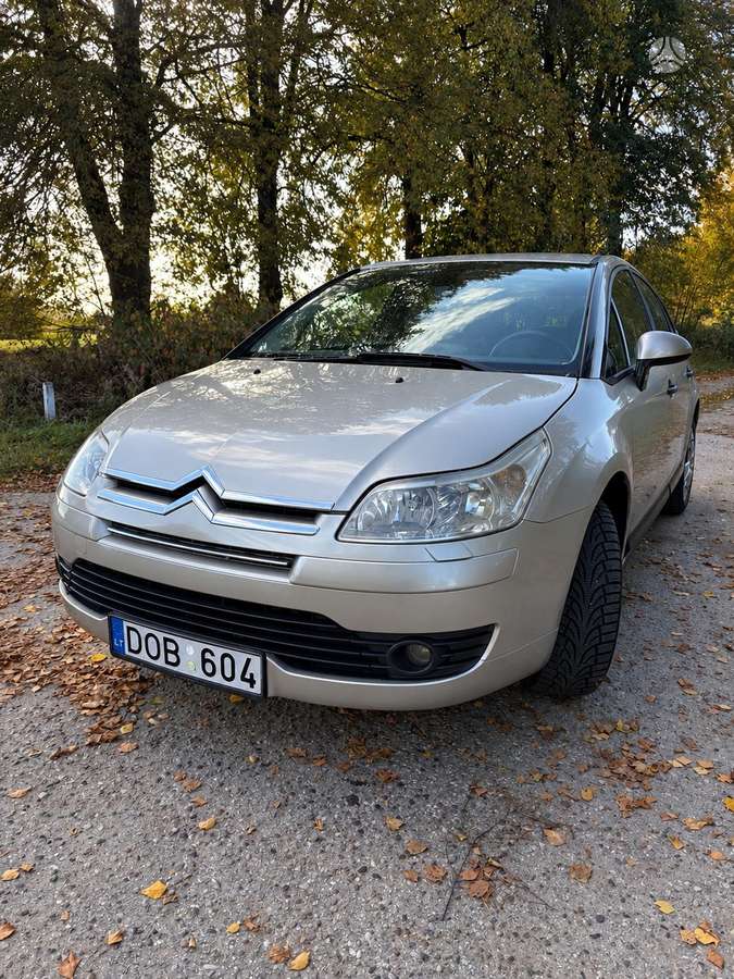 Citroen C4, 1.6 l., Хэтчбек