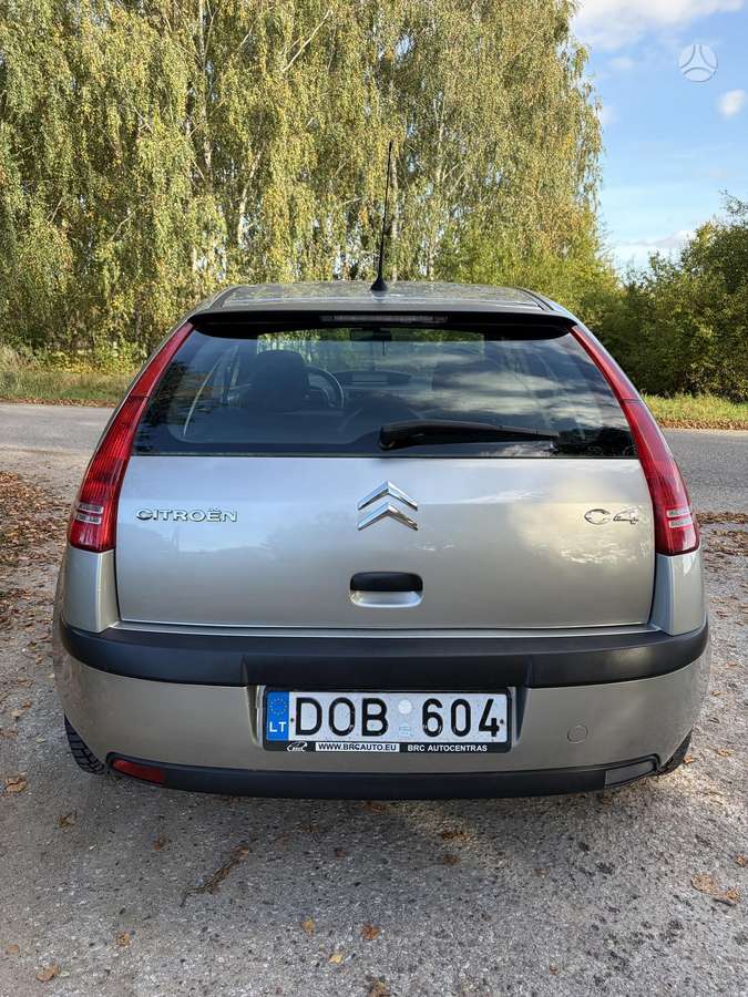 Citroen C4, 1.6 l., hatchback