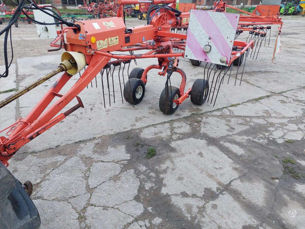 Kuhn GA 6000, grėbliai