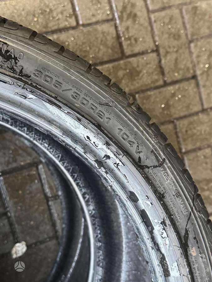 Goodyear ULTRAGRIP PERFORMANCE | 2020, winter 305/30 R21