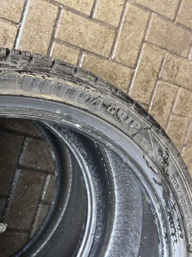 Goodyear ULTRAGRIP PERFORMANCE | 2020, winter 305/30 R21
