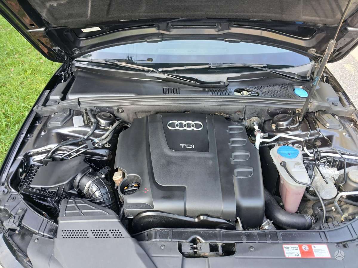 Audi A4, 2.0 l., sedanas