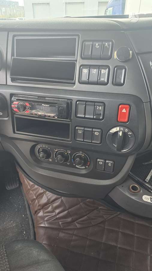 DAF XF460 FT, 2 miegamosios vietos