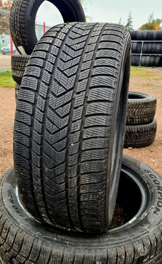 Pirelli Winter Scorpion MO, winter 275/50 R20