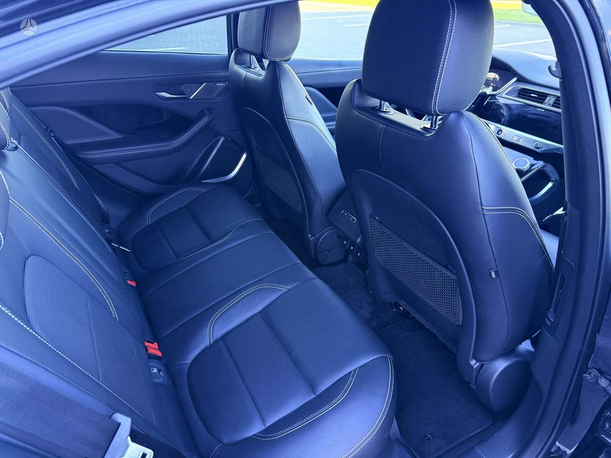 Jaguar I-Pace, 90 кВт·ч, Минивэн