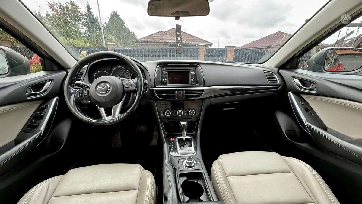 Mazda 6, 2.5 l., Седан