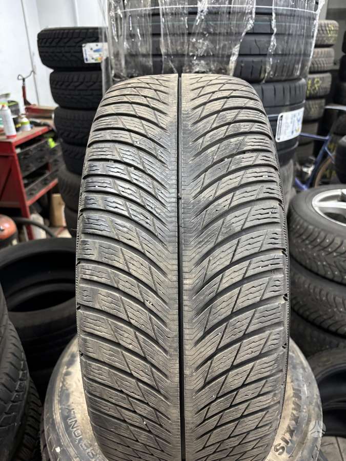 Michelin, зимние 235/45 R18