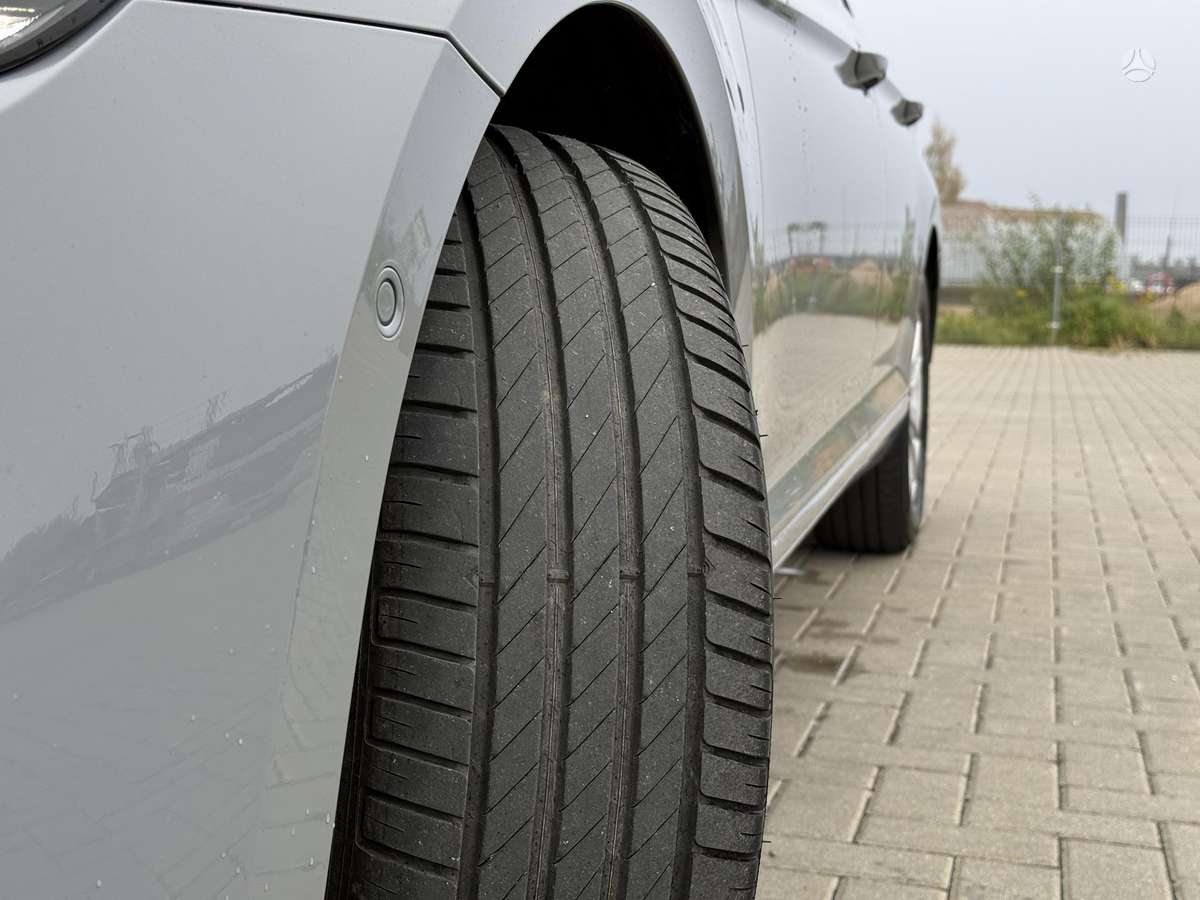 Volkswagen Passat, 2.0 l., Универсал