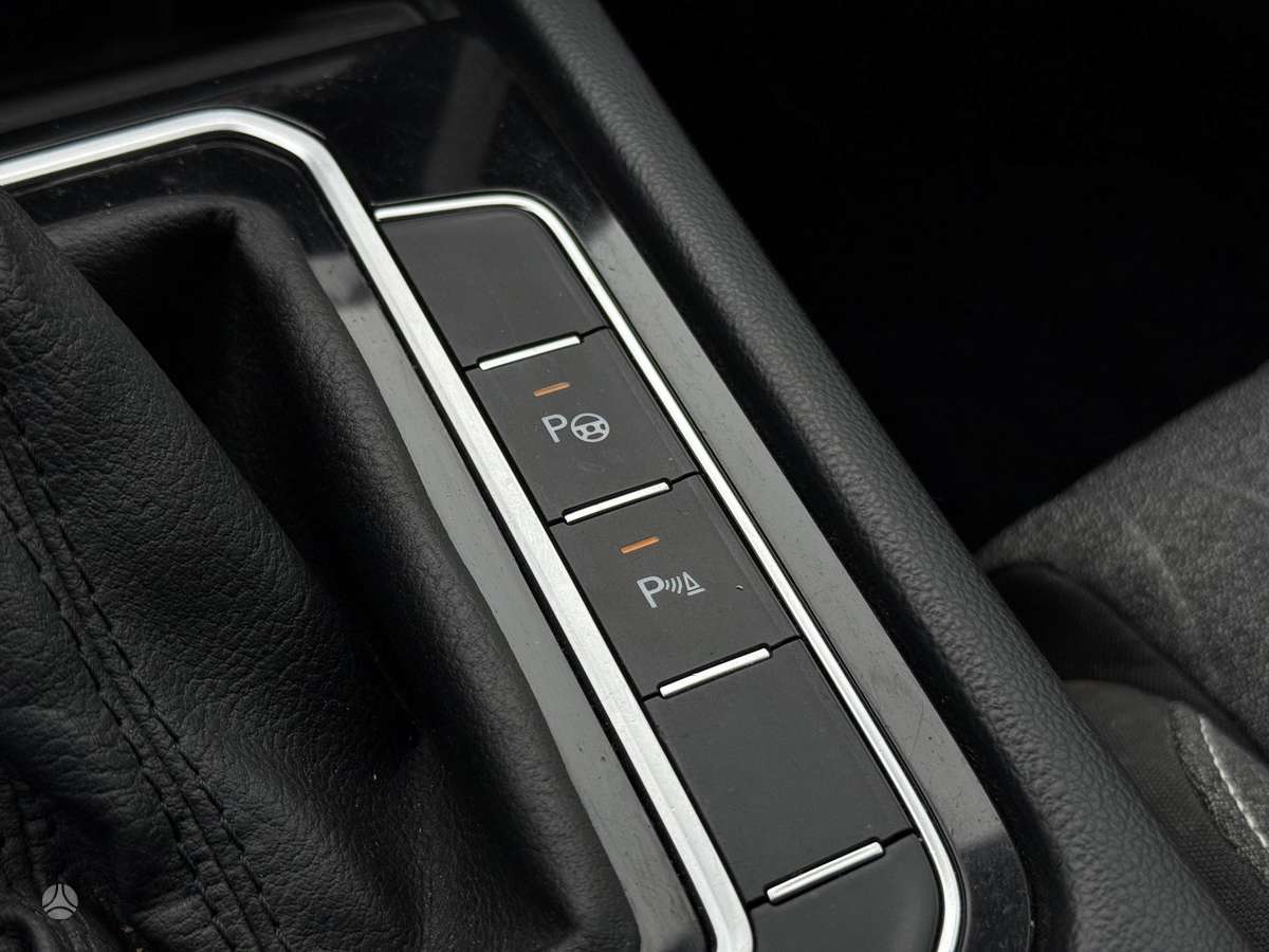 Volkswagen Passat, 2.0 l., Универсал