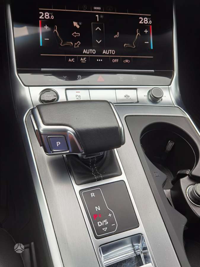 Audi A6, 2.0 l., universalas
