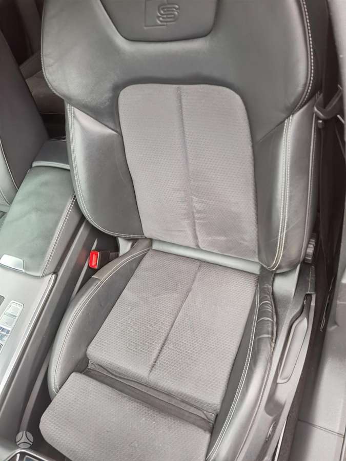 Audi A6, 2.0 l., universalas