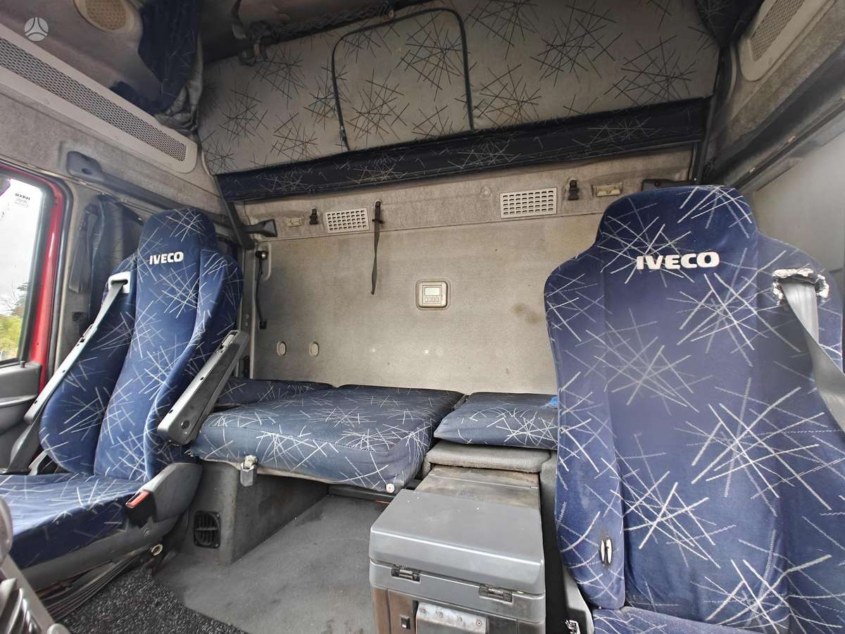 Iveco Stralis, 2 miegamosios vietos