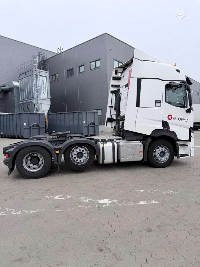 Renault T480 6x2, 2 miegamosios vietos
