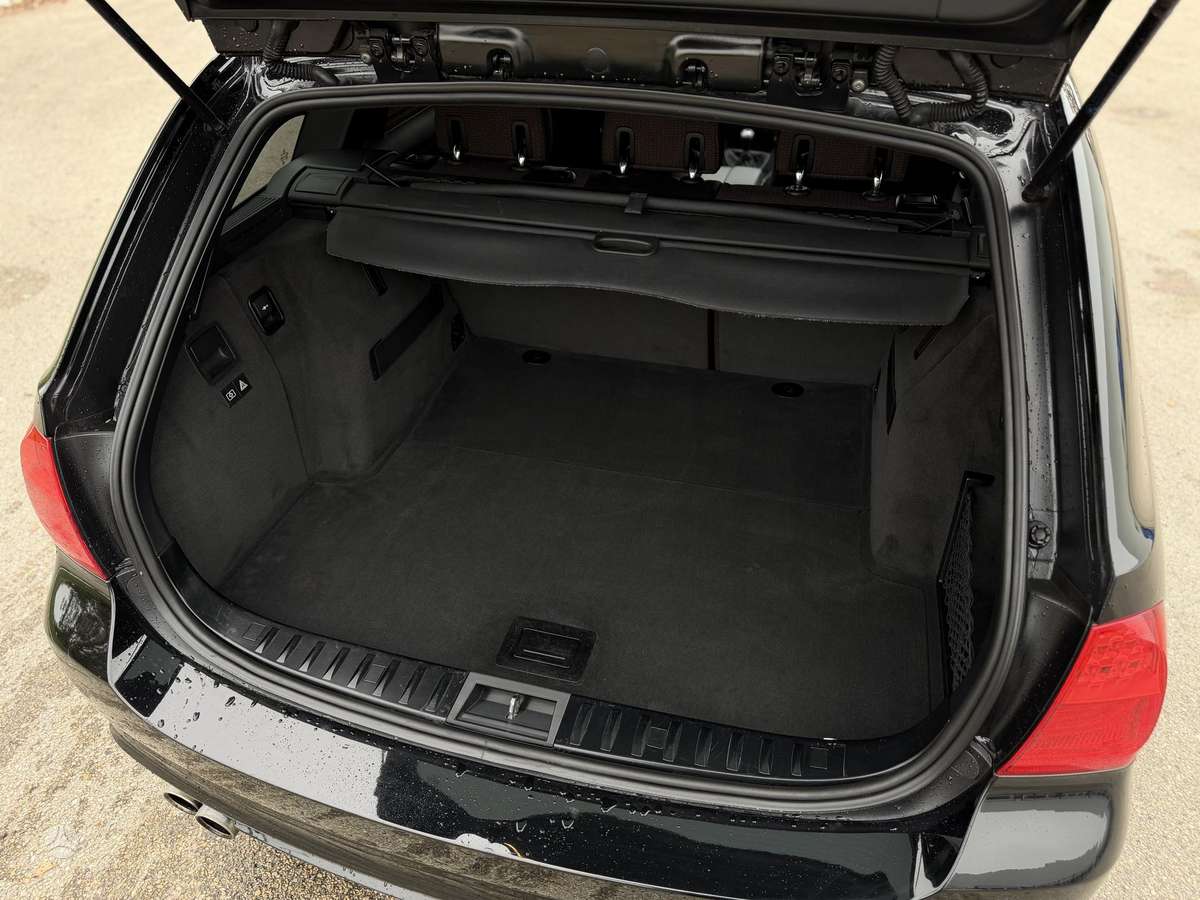 BMW 325, 3.0 l., wagon