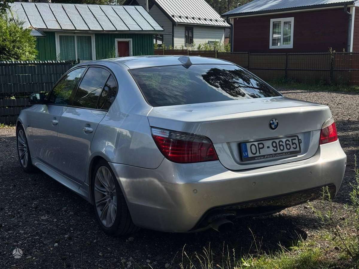 BMW 520, 2.0 l., Седан