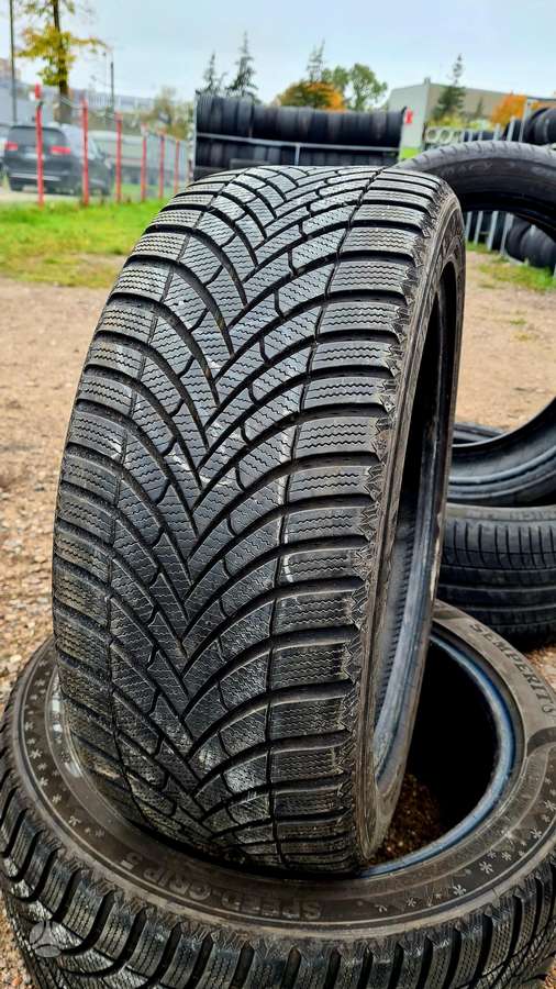 Semperit Speed-Grip 5, winter 235/45 R18