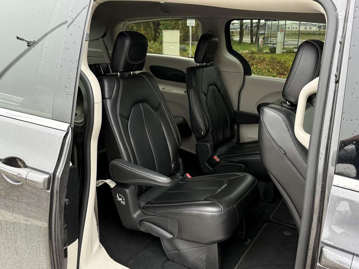 Chrysler Pacifica, 3.6 l., Минивэн
