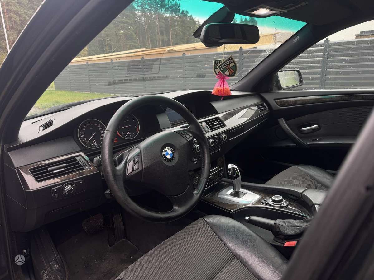 BMW 520, 2.0 l., wagon