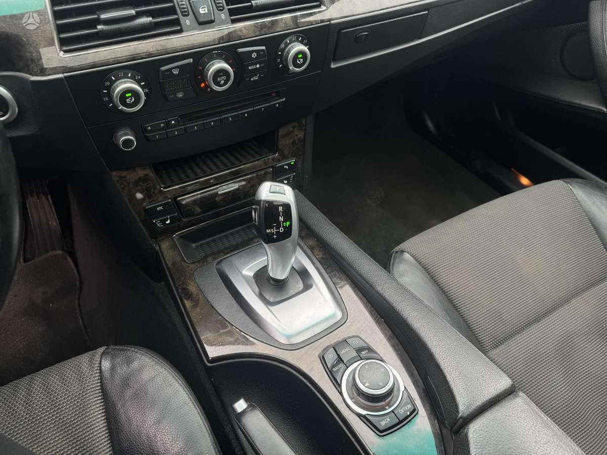 BMW 520, 2.0 l., wagon
