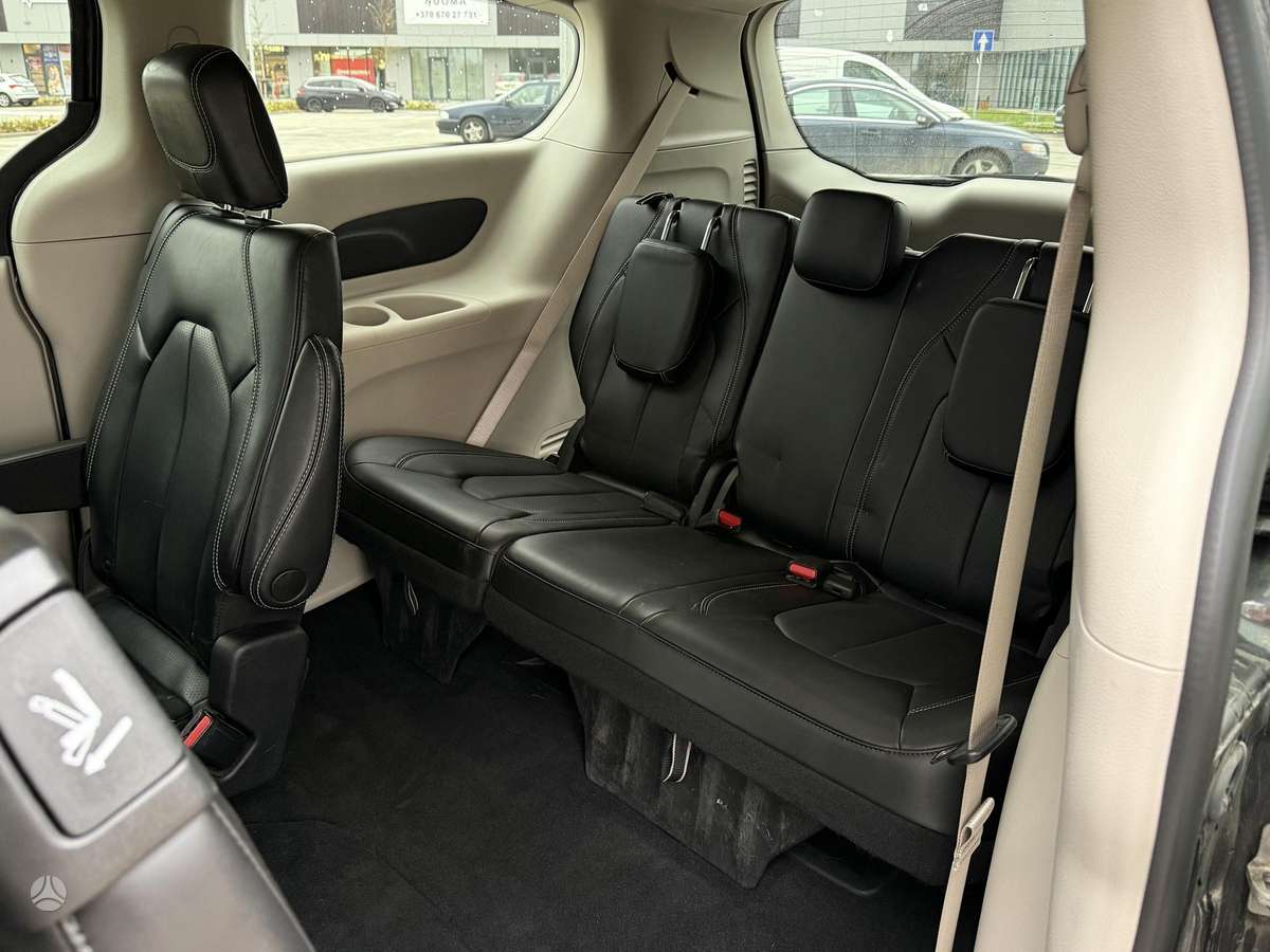 Chrysler Pacifica, 3.6 l., Минивэн