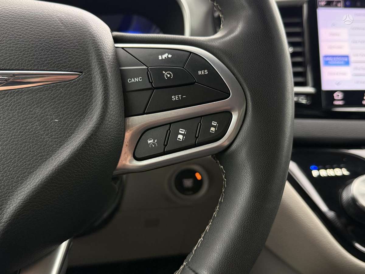 Chrysler Pacifica, 3.6 l., Минивэн