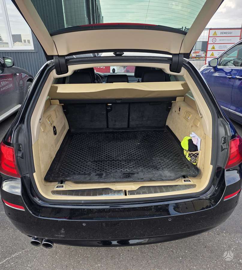 BMW 525, 3.0 l., wagon