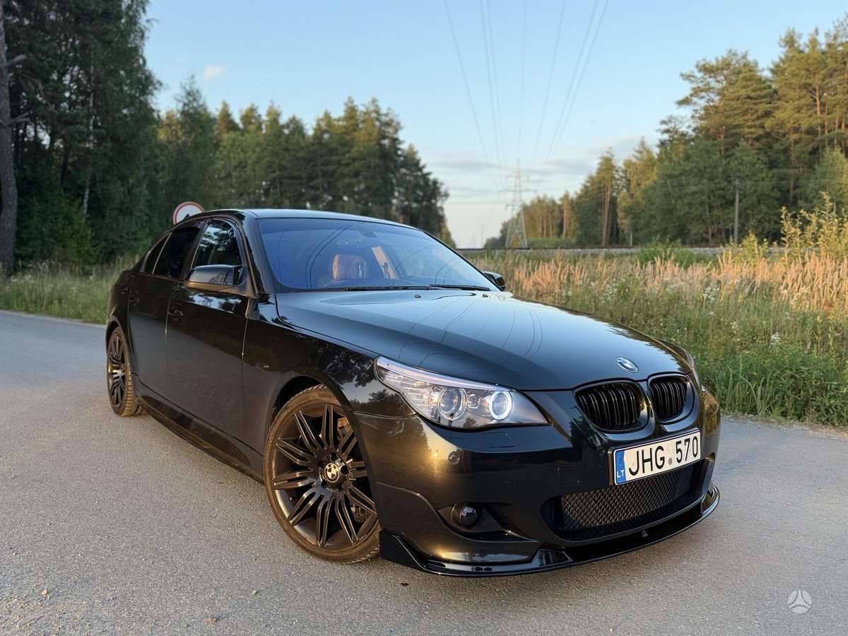 BMW 525, 2.5 l., Седан