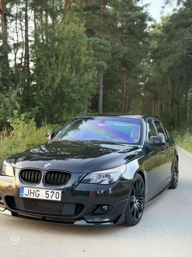 BMW 525, 2.5 l., Седан