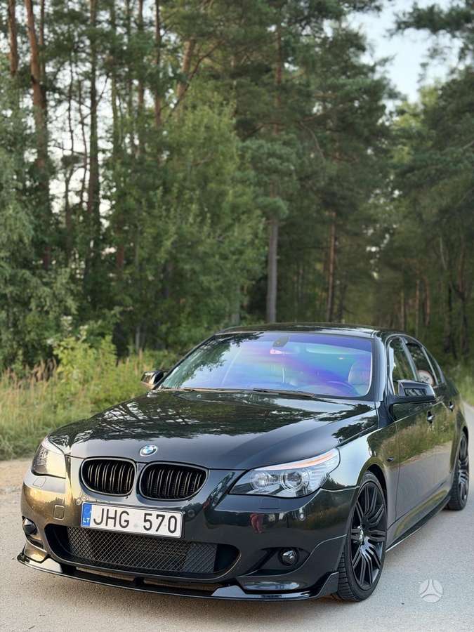 BMW 525, 2.5 l., Седан