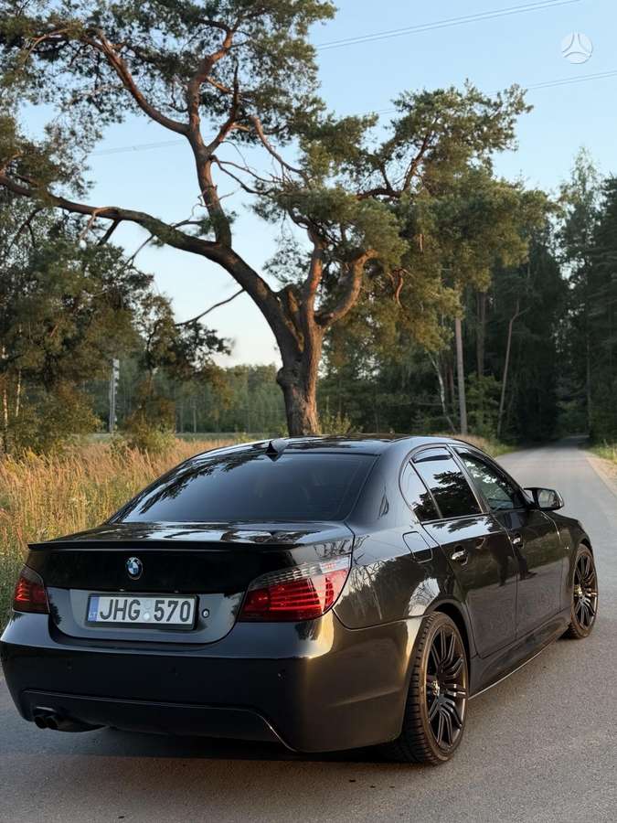 BMW 525, 2.5 l., Седан