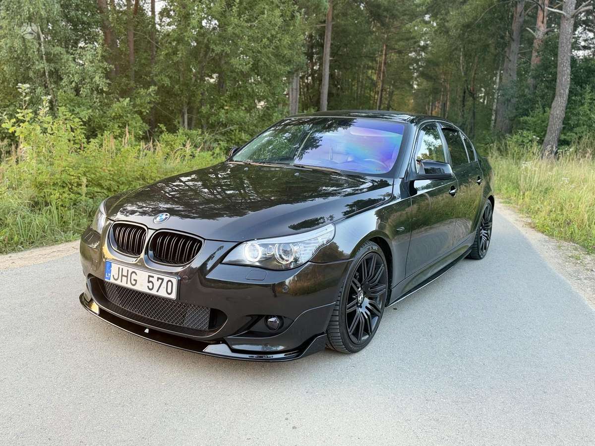 BMW 525, 2.5 l., Седан