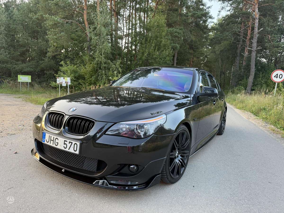 BMW 525, 2.5 l., Седан