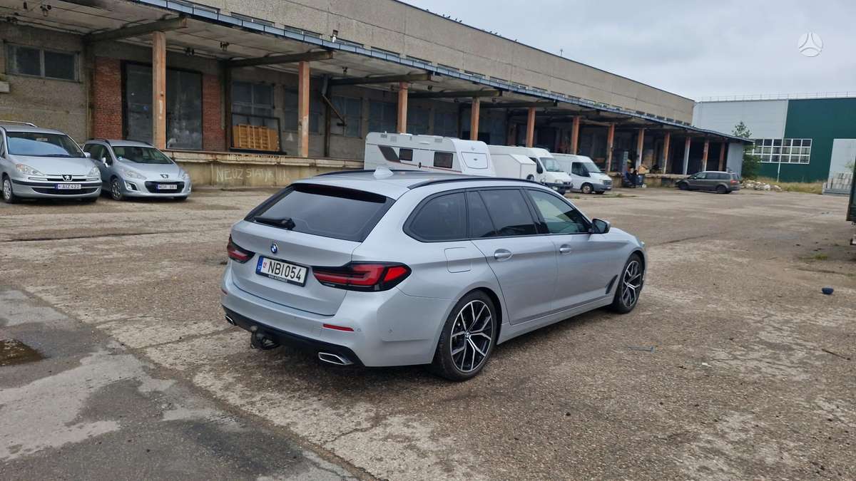 BMW 520, Универсал