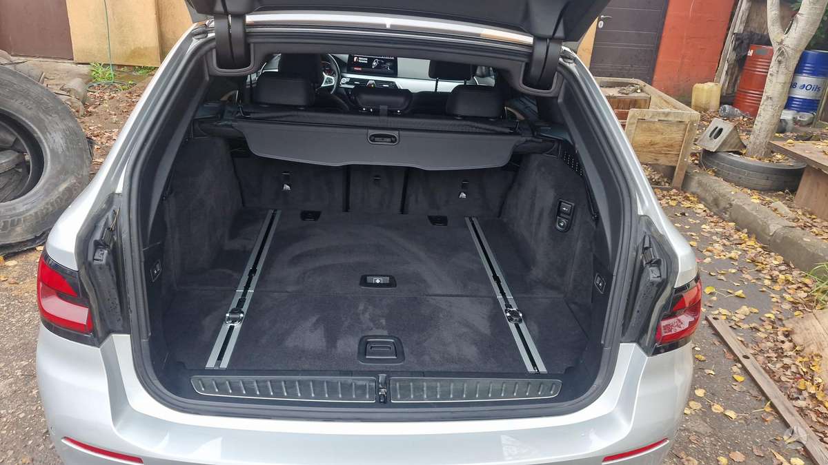 BMW 520, wagon