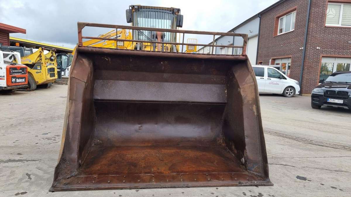 Volvo L 120E, frontal loader