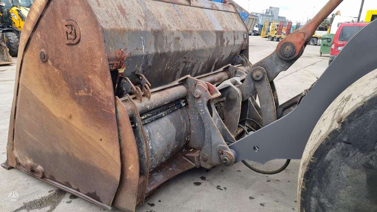 Volvo L 120E, frontal loader