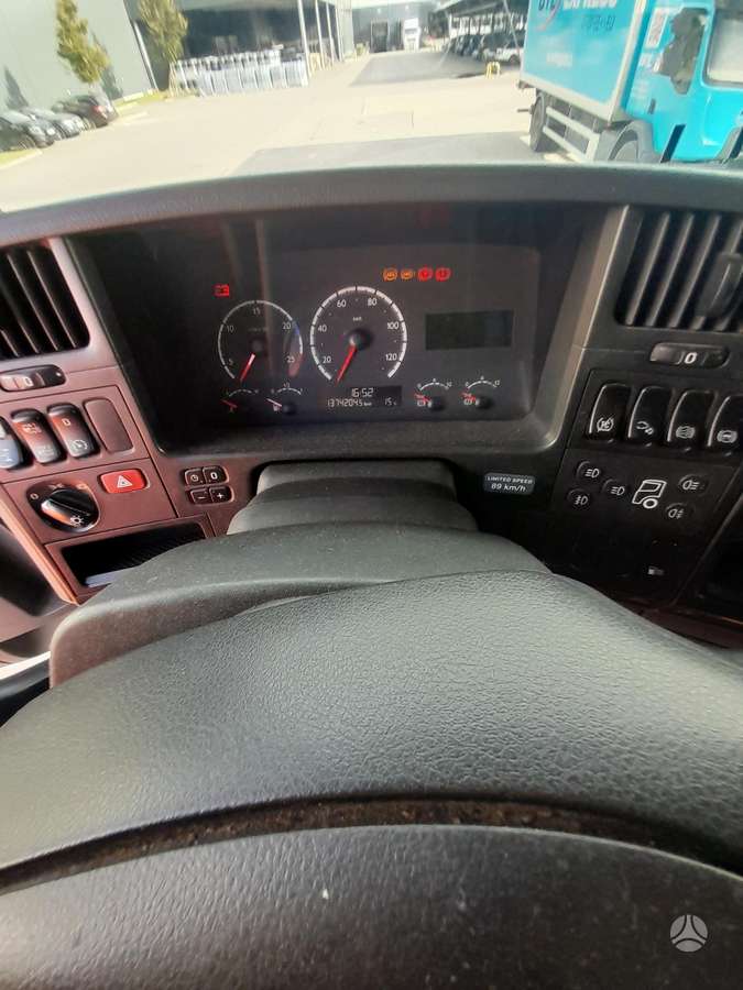 Scania R480, double sleeper