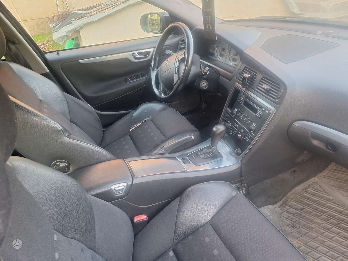 Volvo V70, 2.4 l., universalas