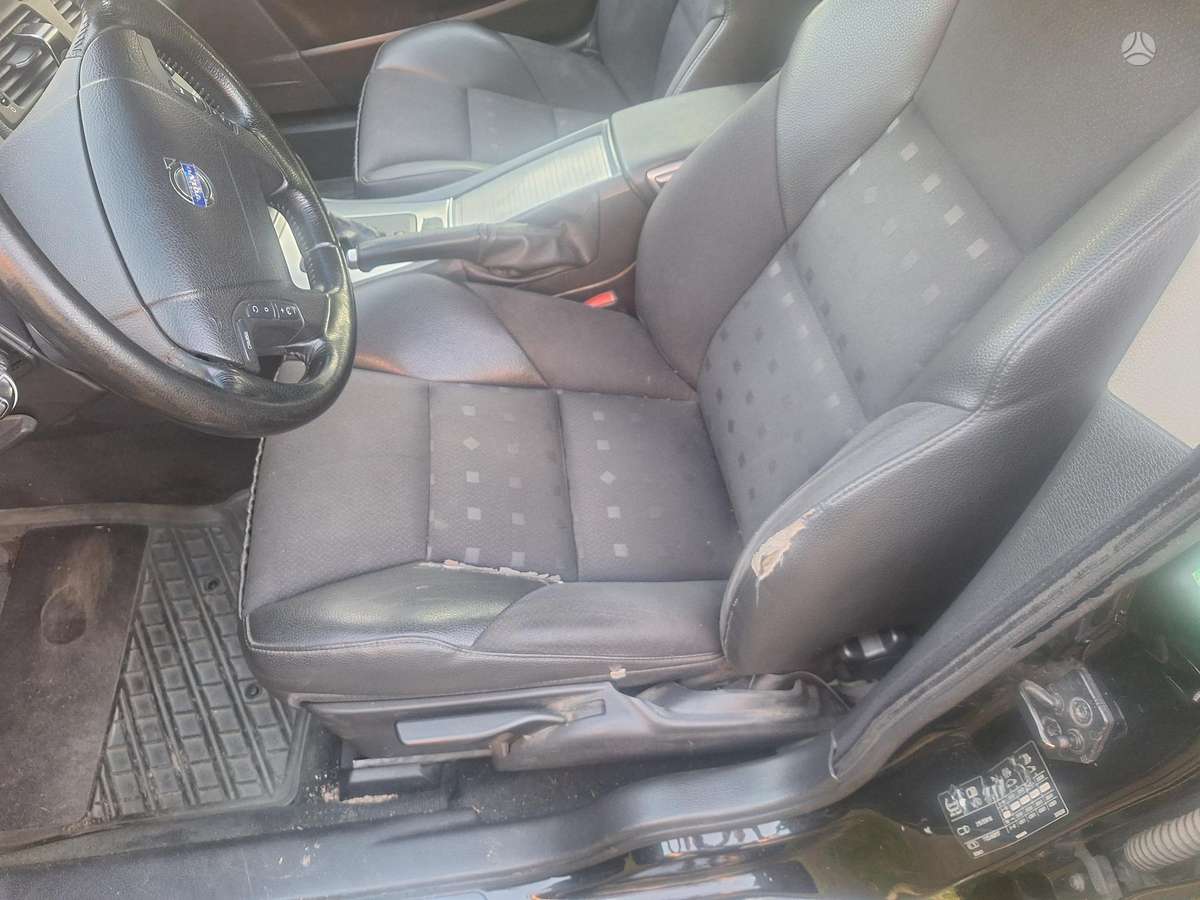 Volvo V70, 2.4 l., wagon