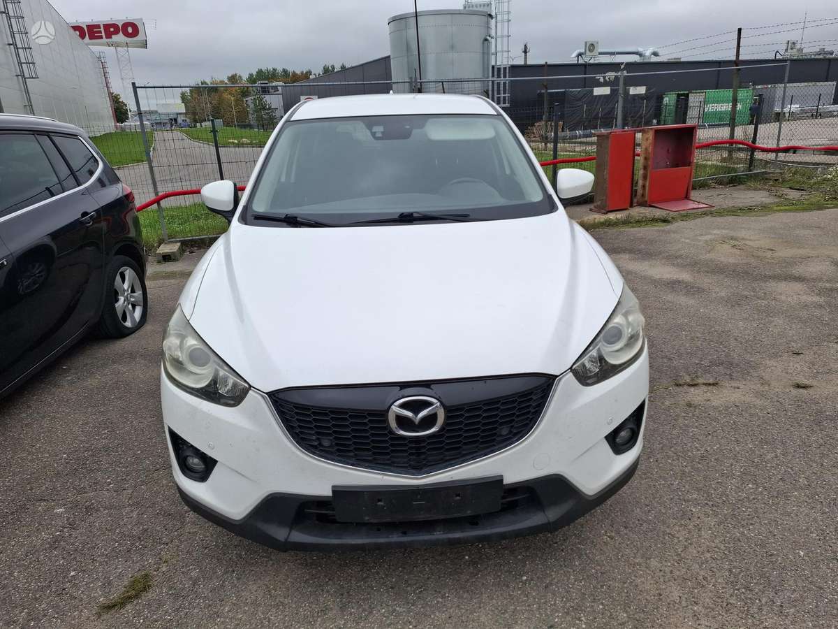 Mazda CX-5, 2.2 l., off-road / crossover