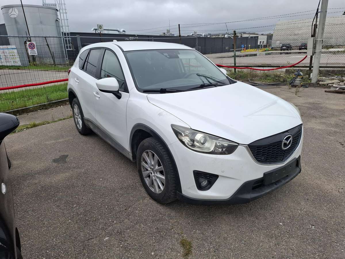 Mazda CX-5, 2.2 l., off-road / crossover