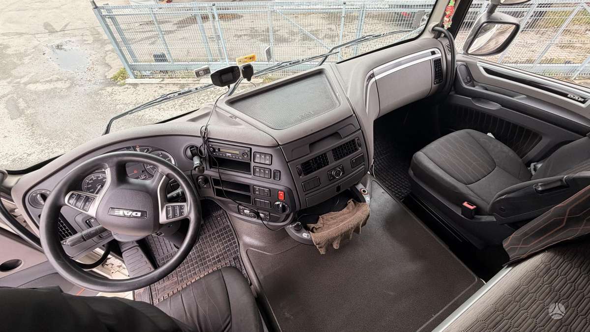 DAF XF480, double sleeper