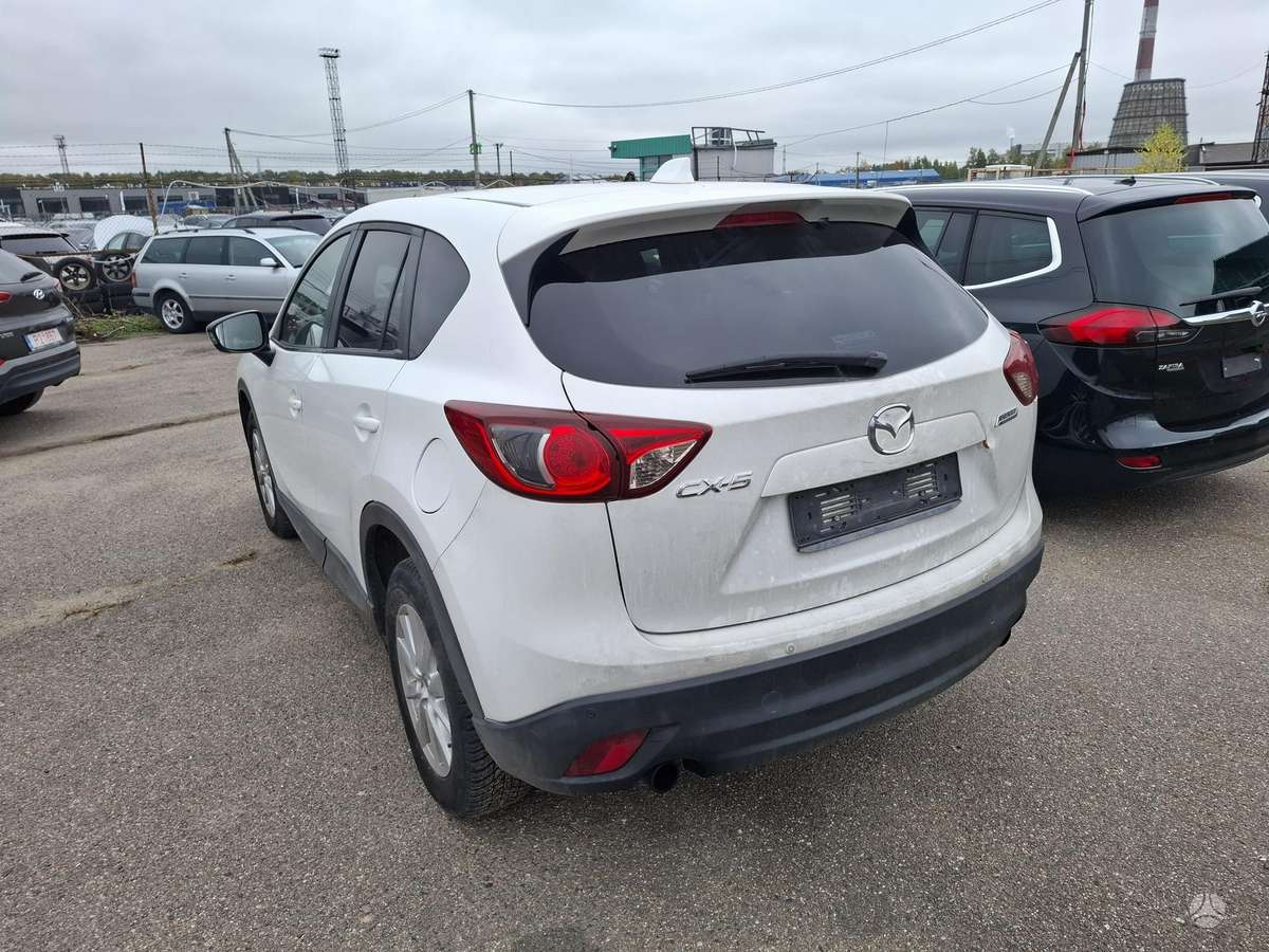 Mazda CX-5, 2.2 l., off-road / crossover