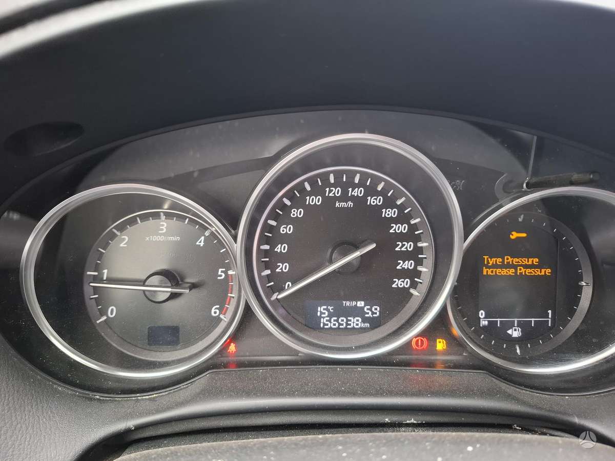 Mazda CX-5, 2.2 l., off-road / crossover