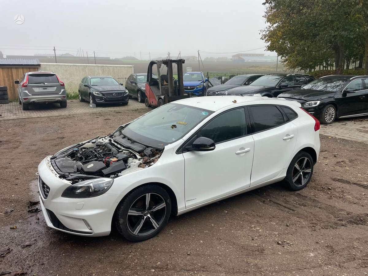 Volvo V40 rezerves daļās
