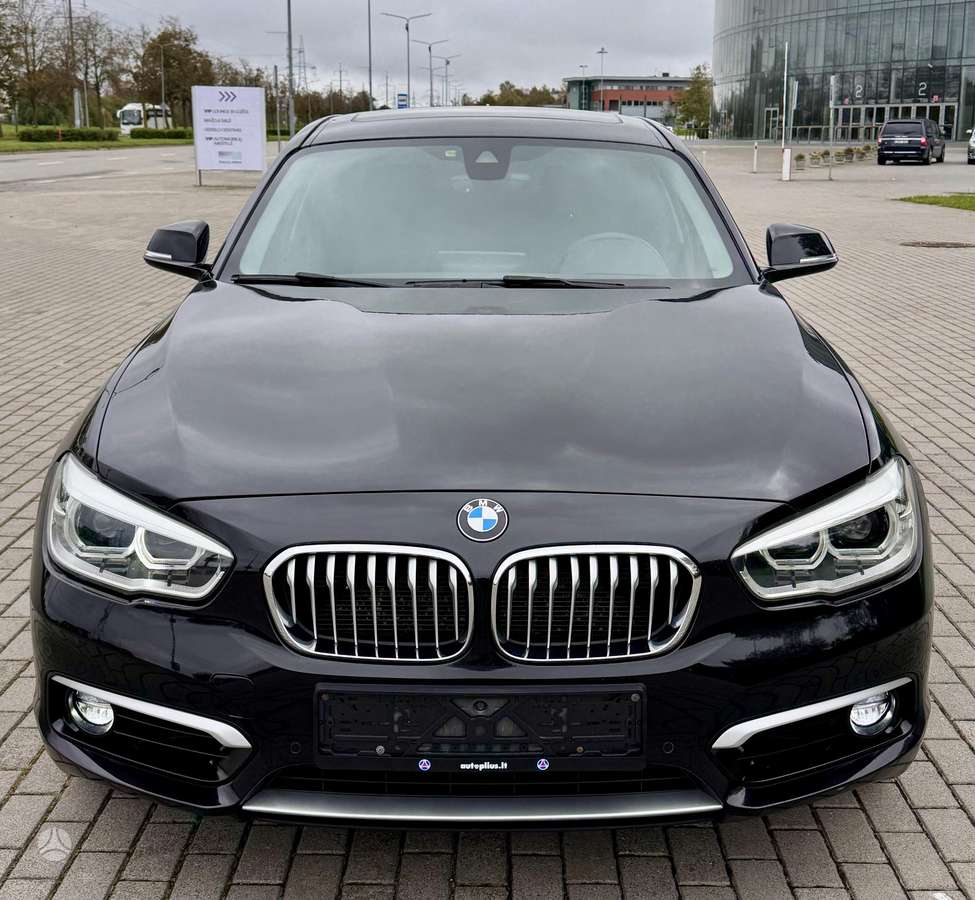 BMW 118, 2.0 l., hatchback
