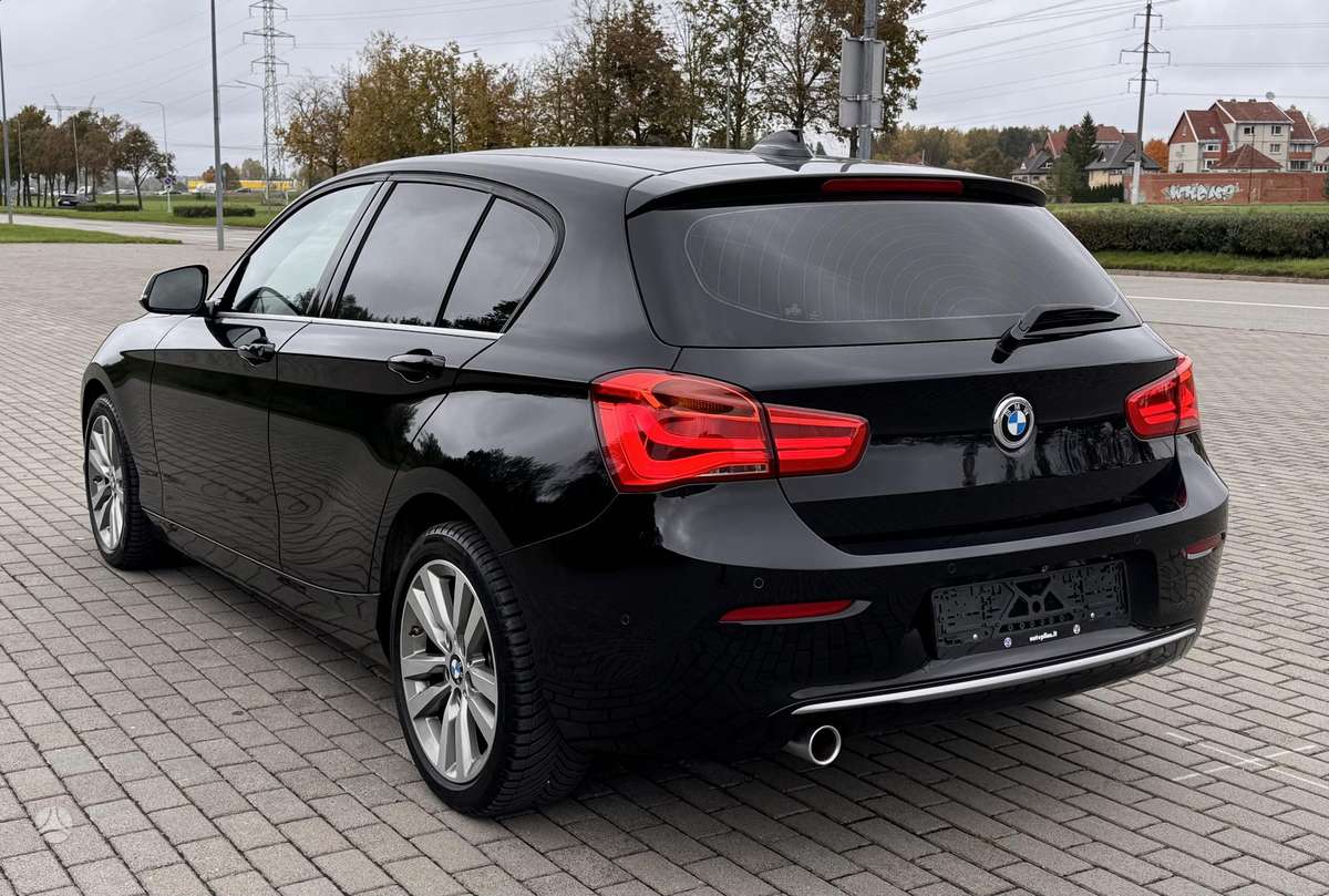 BMW 118, 2.0 l., hatchback