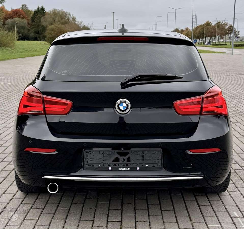 BMW 118, 2.0 l., hatchback