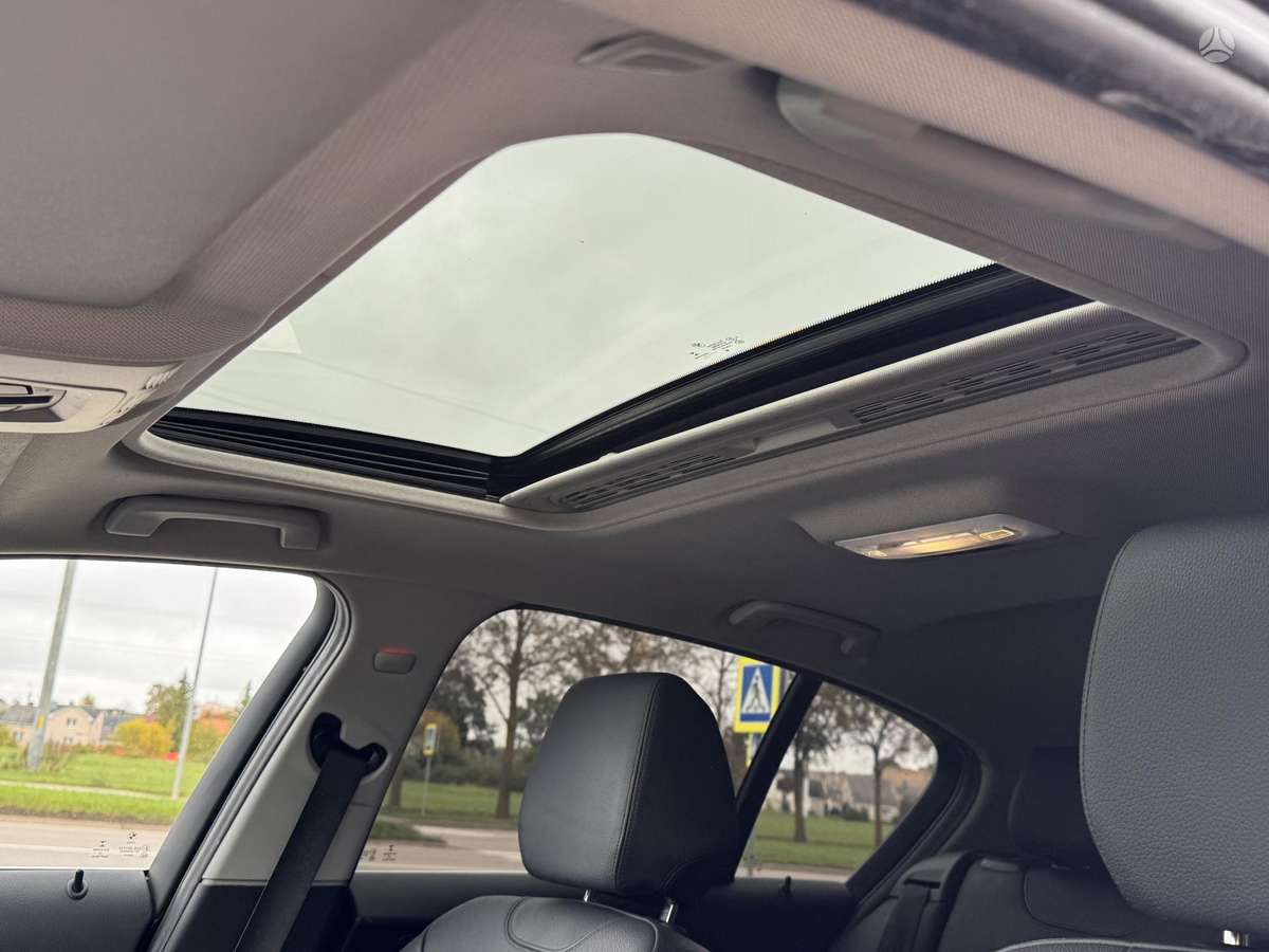 BMW 118, 2.0 l., hatchback